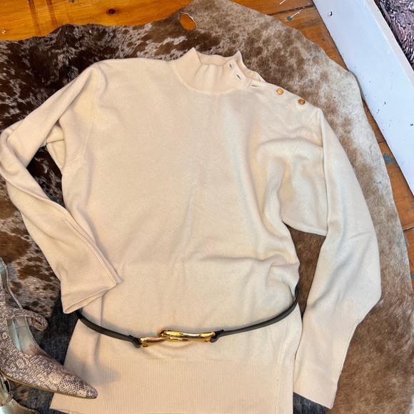 Chanel vintage 100% cashmere sweater size small - Picture 9 of 15